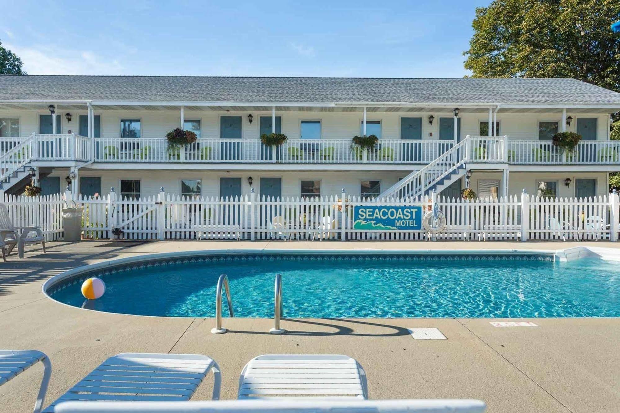Seacoast Motel Wells Exterior photo